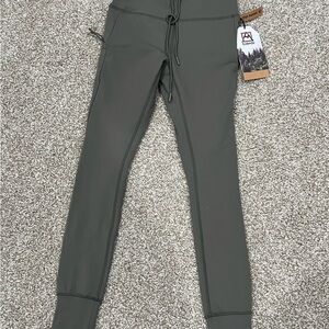 Avalanche Dark Gray Leggings